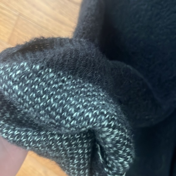 skull sweater - Picture 3 of 3